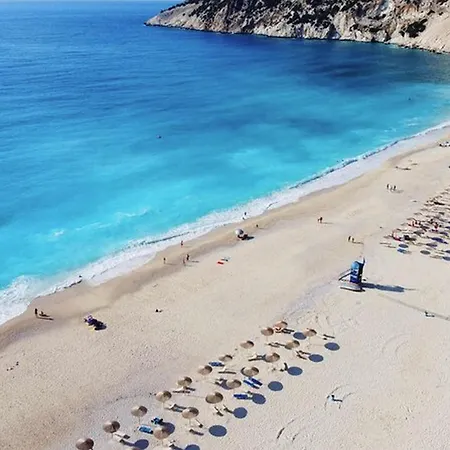 Wonderful Kefalonia Lenalee 2 Bedrooms Seafront Spectacular Sea Views Spacious Sun Terrace Private Outdoor Pool Assos * אסוס